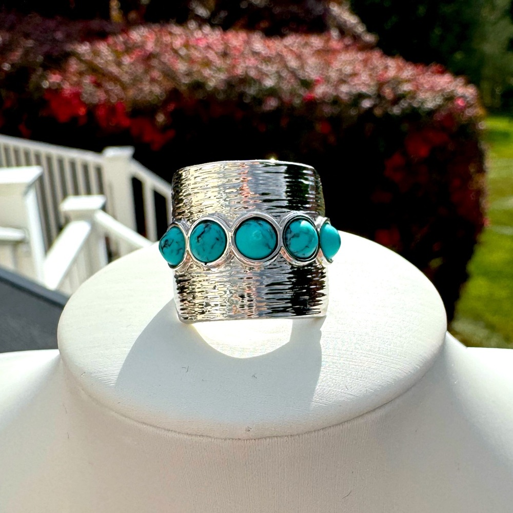 Lia Sophia Puddle Jumper Ring
